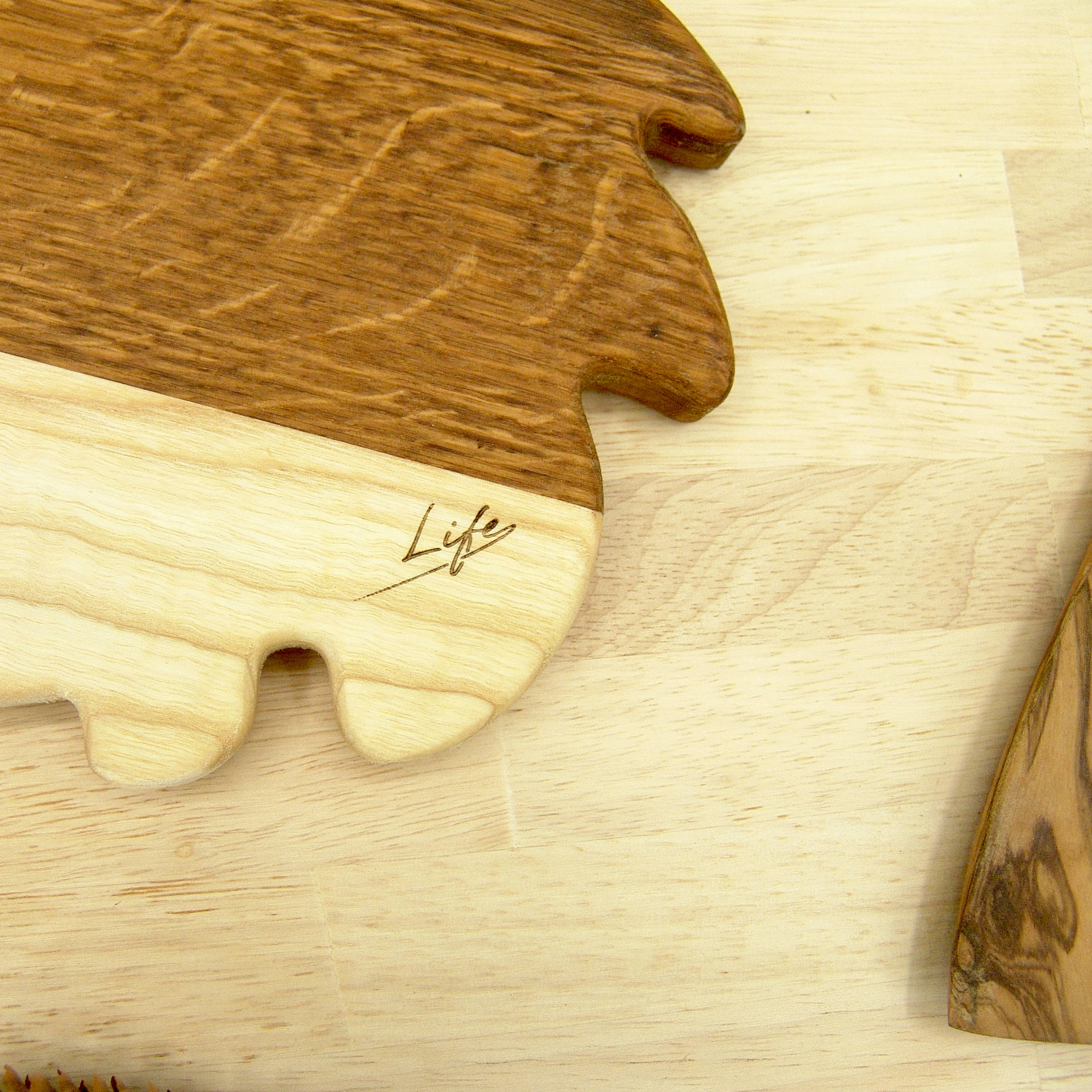 Hedgehog Chopping Board - Oak & Ash Hand Made - Image 6