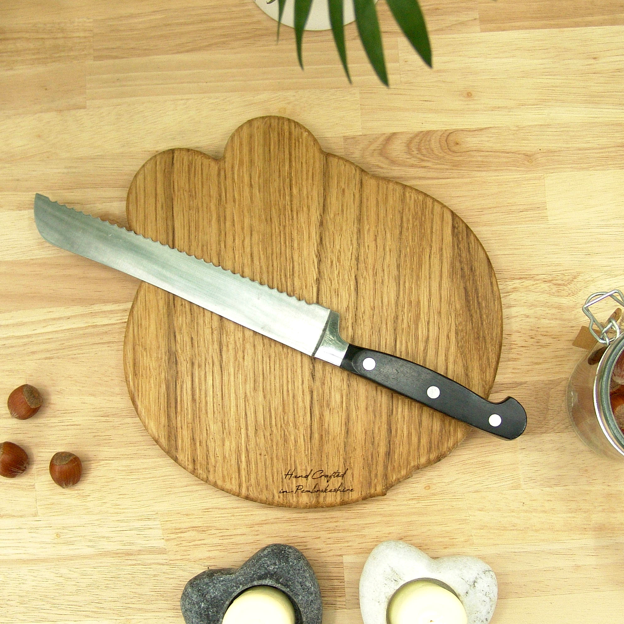 Mouse Chopping Board: Oak Sleepy Dormouse Cheese Board, UK Hand Made - Image 8