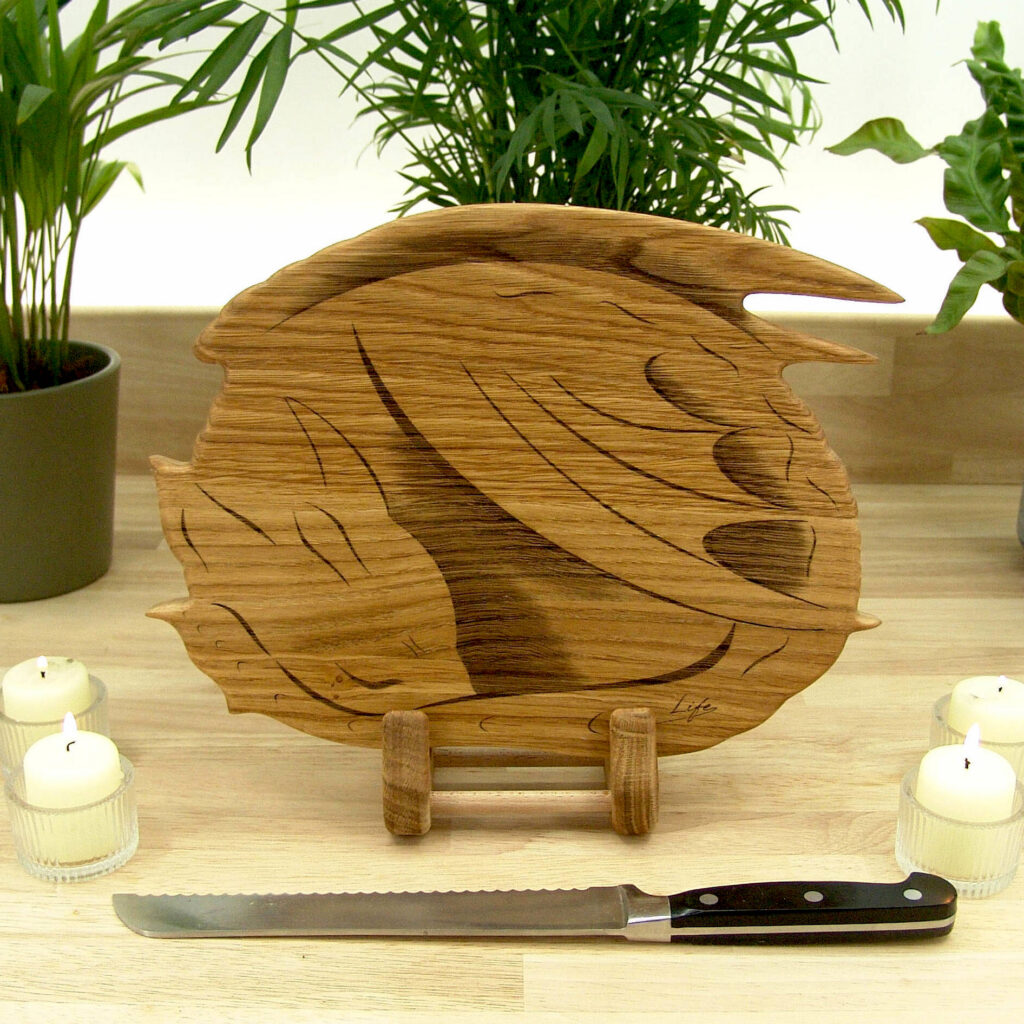 Sleeping Dragon Chopping Board – Oak, Hand Made