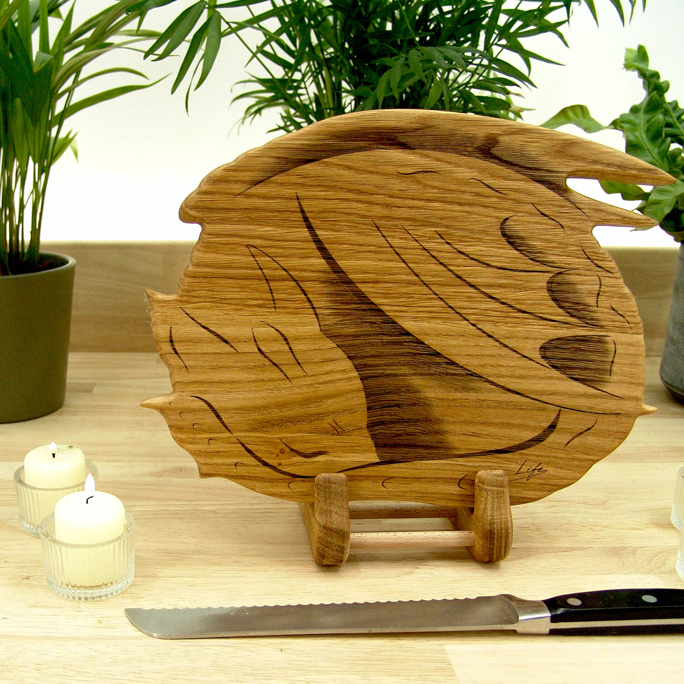 Sleeping Dragon Chopping Board – Oak, Hand Made - Image 6