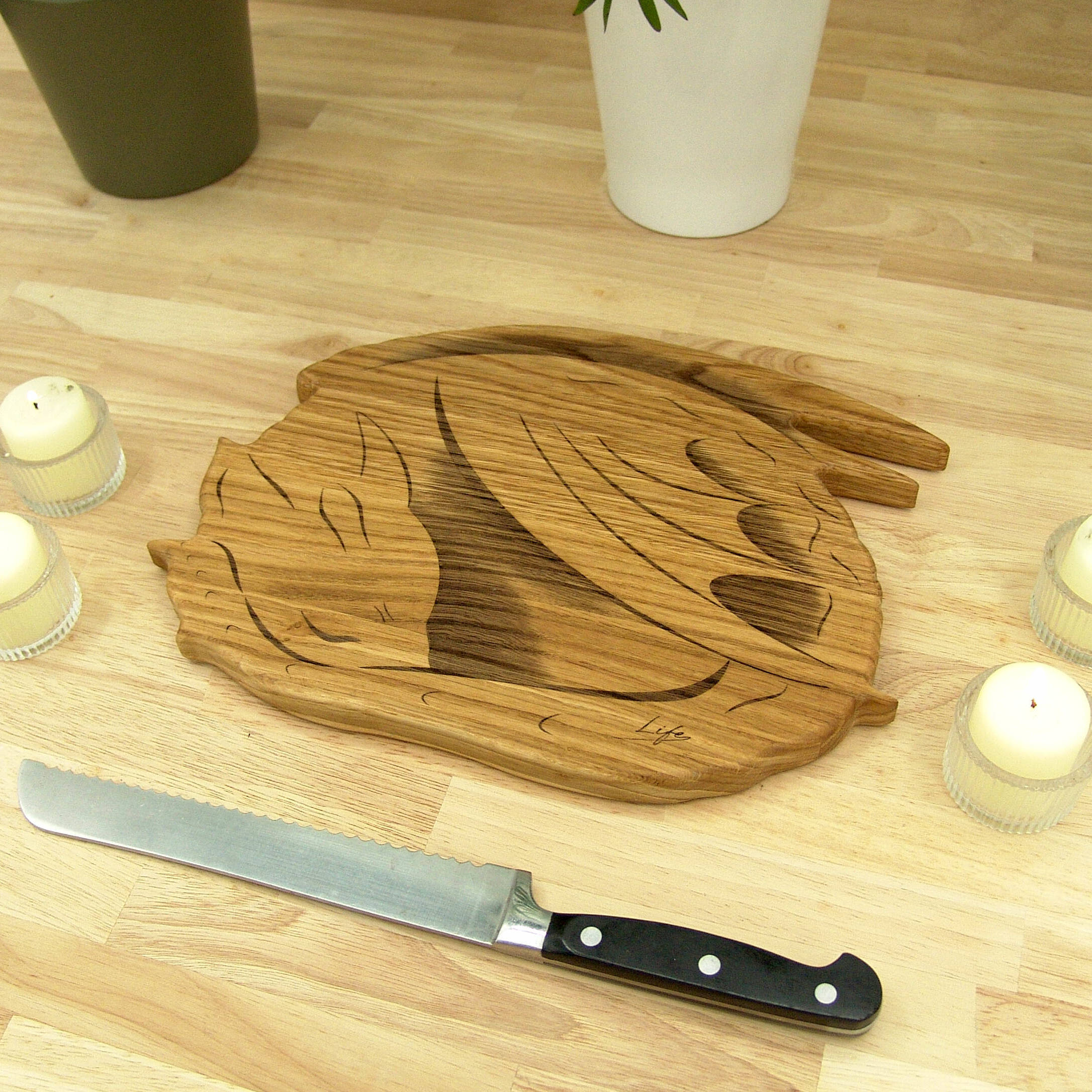 Sleeping Dragon Chopping Board – Oak, Hand Made - Image 16