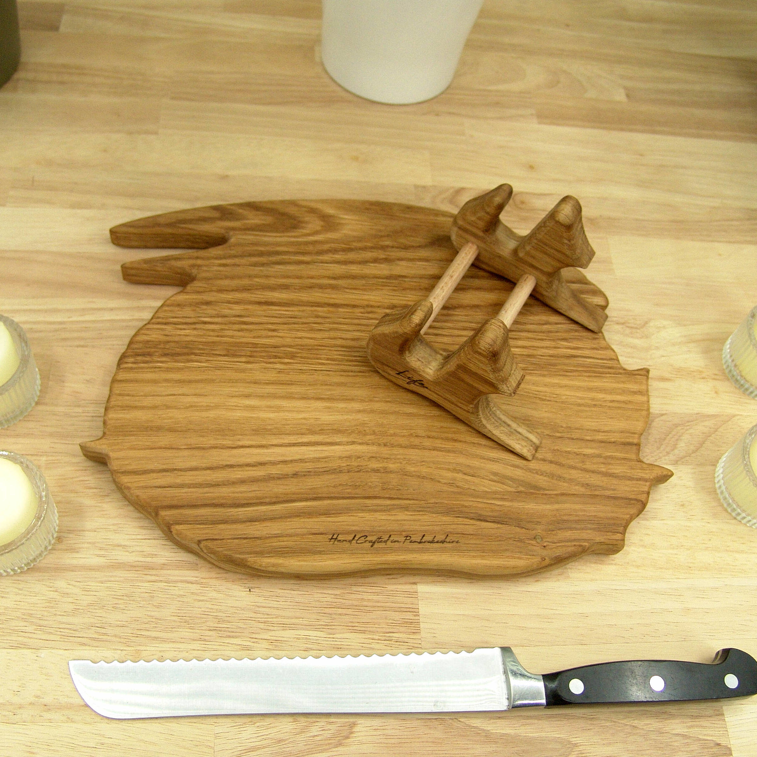 Sleeping Dragon Chopping Board – Oak, Hand Made - Image 12